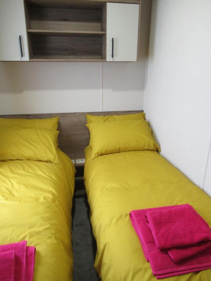 Chichester Lakeside Self-Catering Holiday Home Kültér fotó