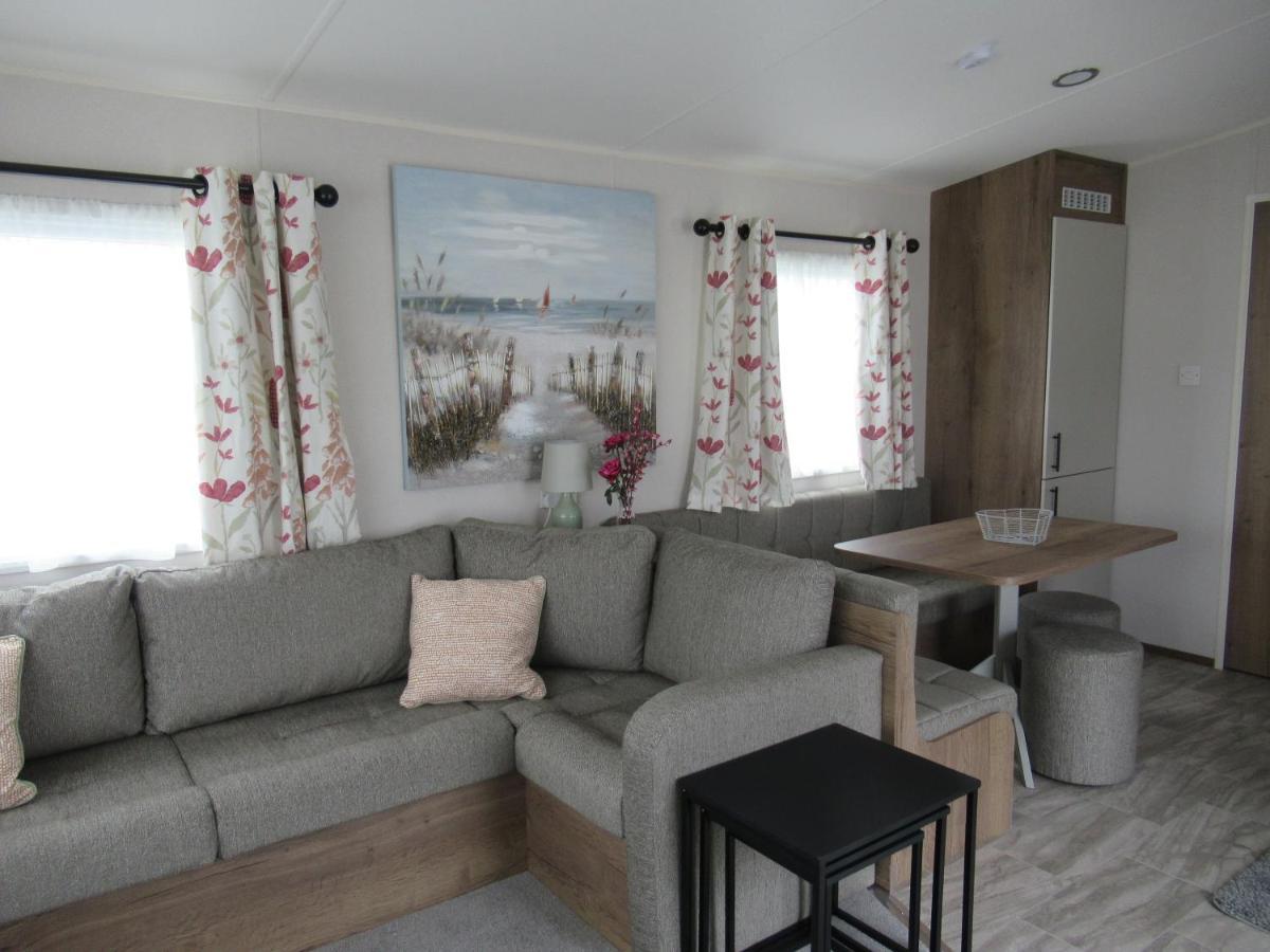 Chichester Lakeside Self-Catering Holiday Home Kültér fotó