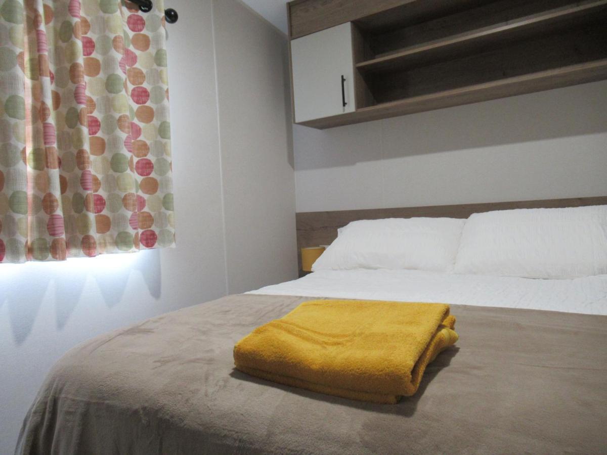 Chichester Lakeside Self-Catering Holiday Home Kültér fotó