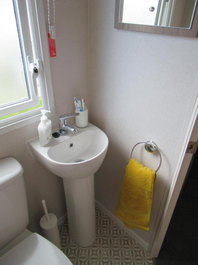 Chichester Lakeside Self-Catering Holiday Home Kültér fotó